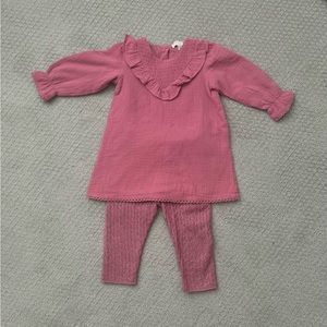 Super cute 2 piece outfit in perfect condition